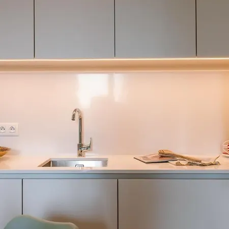 Huswell - Modern In A New Near The Sea Апартаменты