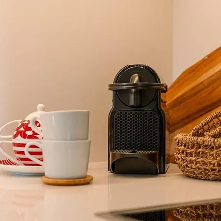 Huswell - Modern In A New Near The Sea